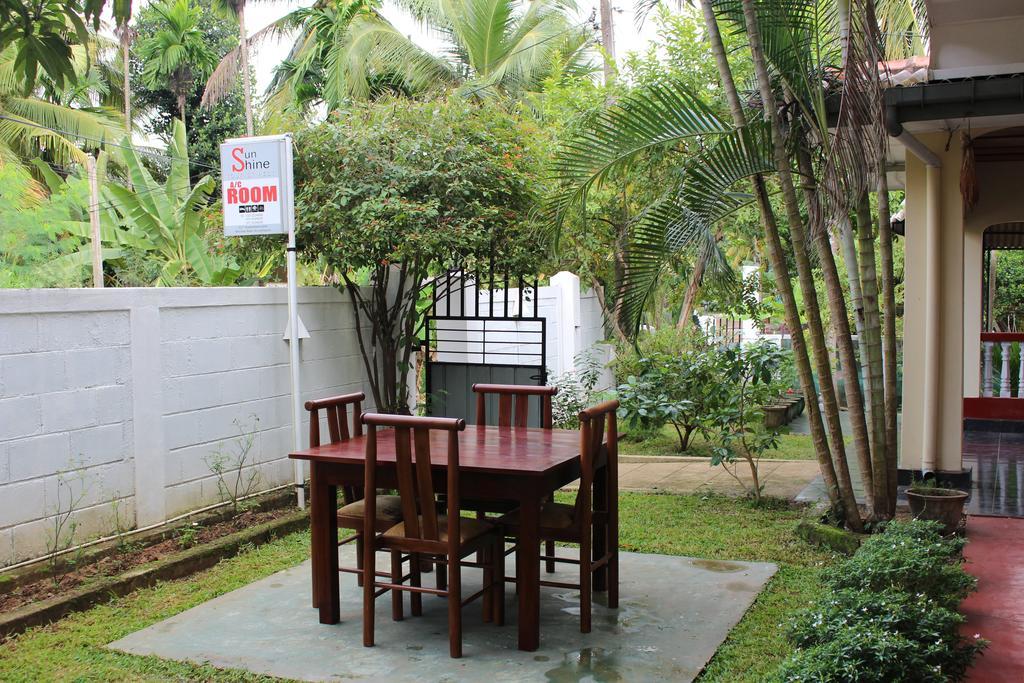 Sunshine Tourist Rest Hotel Anuradhapura Bagian luar foto